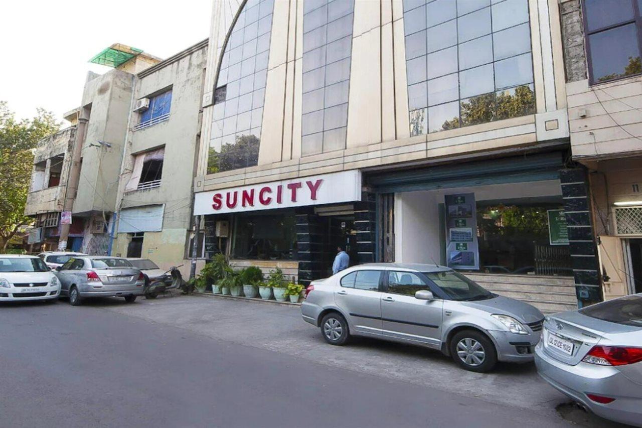 Hotel Suncity Делхи Екстериор снимка