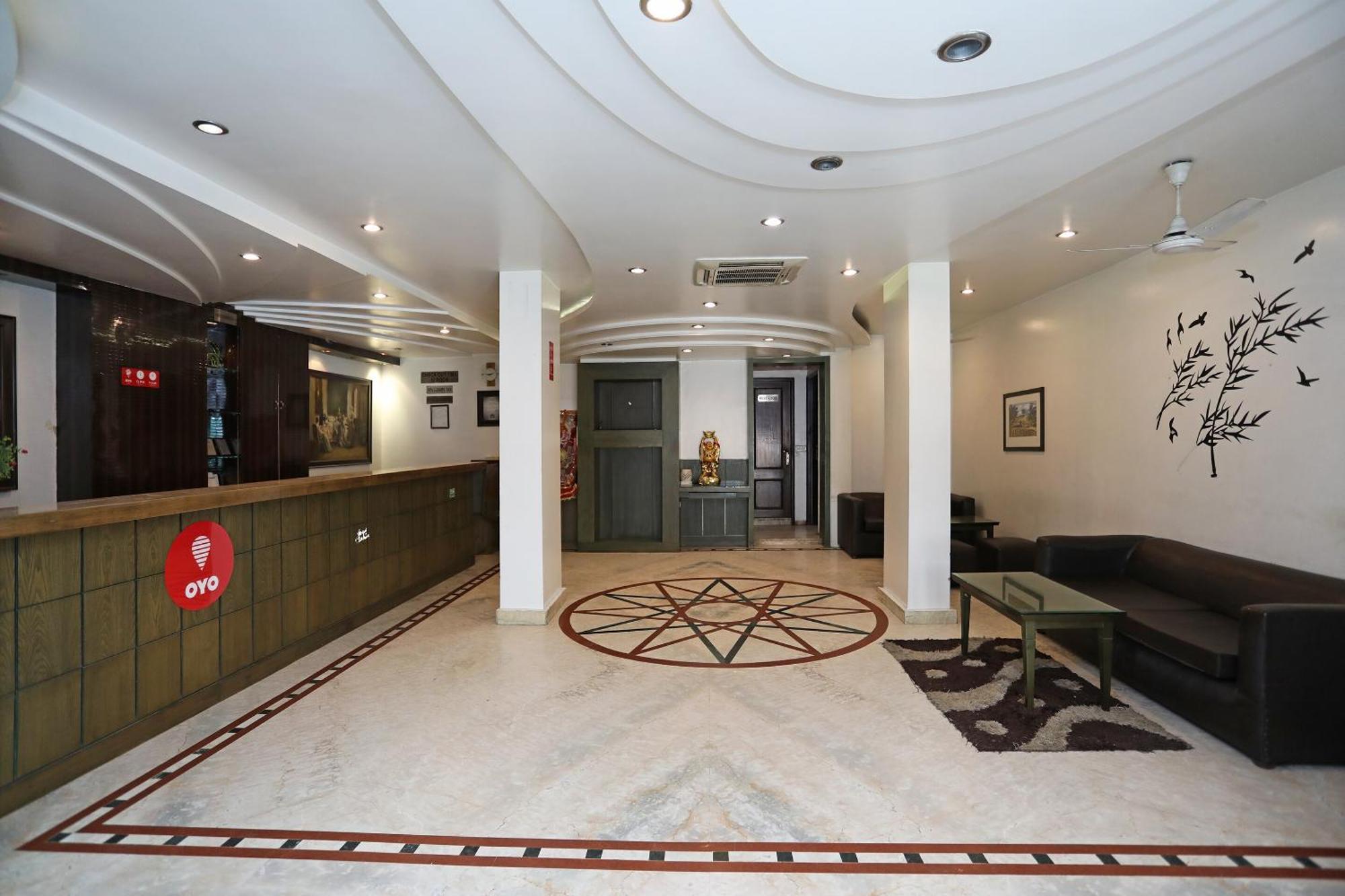 Hotel Suncity Делхи Екстериор снимка
